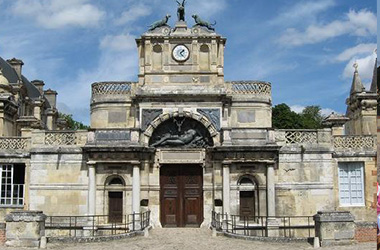 Château Anet proche gite LA VAUCELLOISE
